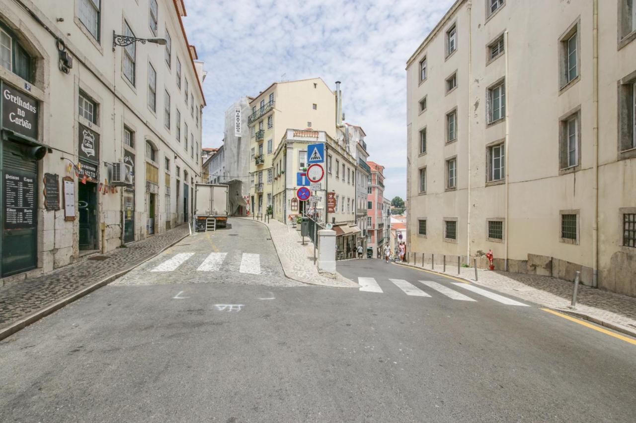 Golden Cage Chiado - Charm Historic And Cozy Apartment Lisbon Exterior photo